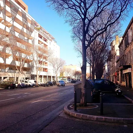 Appartement Joli 2 Pièces Climatisé Tout équipé Pour Agréable Marseille